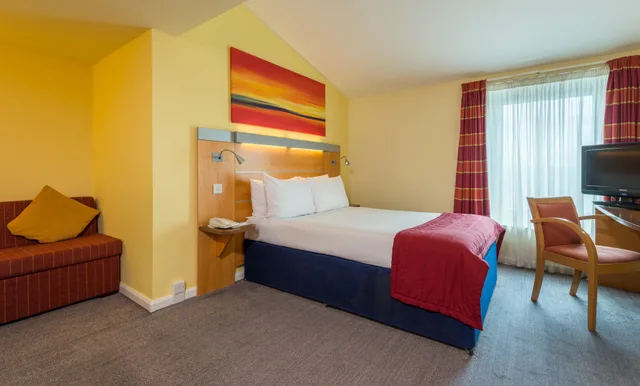 غرفة قياسية بسرير مزدوج، Holiday Inn Express London - Swiss Cottage 2/3