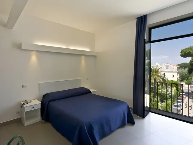 غرفة كلاسيكية بسرير مزدوج، Hotel Eden Sorrento 1/2