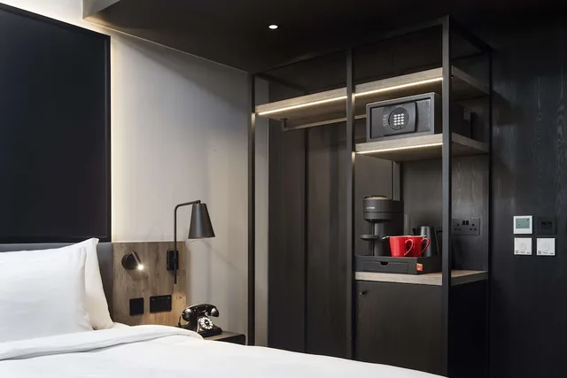 Urban, Standard, Twin Beds، Radisson RED Hotel, Liverpool 2/3
