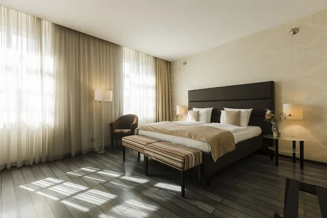 غرفة ديلوكس بسرير كينج، Hotel Timisoara 2/3