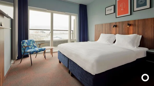 غرفة بسرير كينج بشرفة، Grandi By Center Hotels 1/2