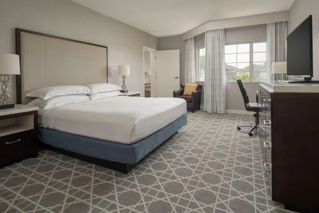 جناح جونيور بسرير كينج مع أريكة، Hilton San Diego Del Mar 1/2
