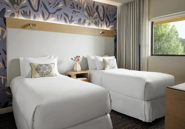 جناح عائلي بسرير كينج بإطلالة، Sheraton Carlsbad Resort Spa 2/6