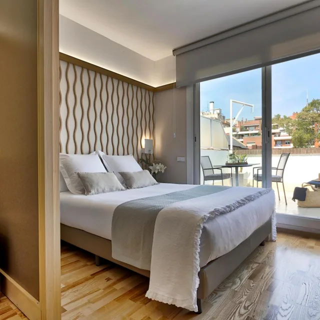 جناح بشرفة، Bonanova Suite 2/6