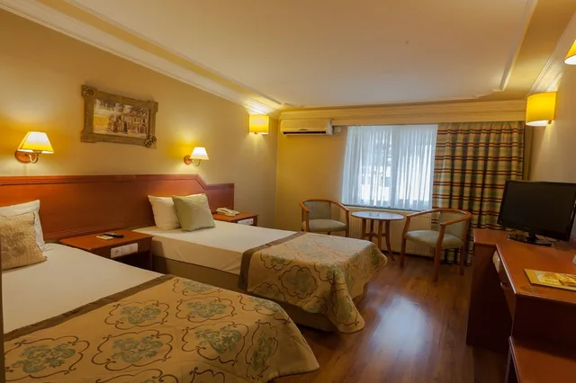 غرفة قياسية بسرير مزدوج، Boyuguzel Thermal Otel 1/5
