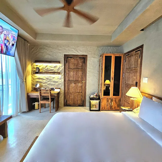 Vip, Queen Bed، Victory Hotel Hue 4/6