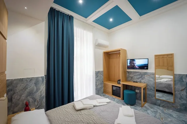 غرفة سوبيريور بسرير مزدوج في الملحق، B&B Le 4 Stagioni Dante's Suites 2/6
