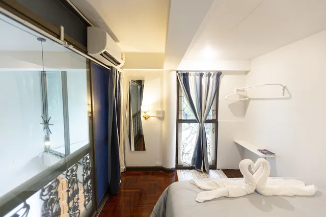 غرفة أساسية بسرير كوين بإطلالة على الحديقة بحمام مشترك، Hostel 16 8/8