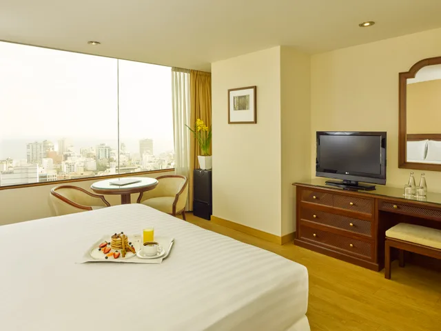 غرفة بسرير كينج، Estelar Miraflores 3/5