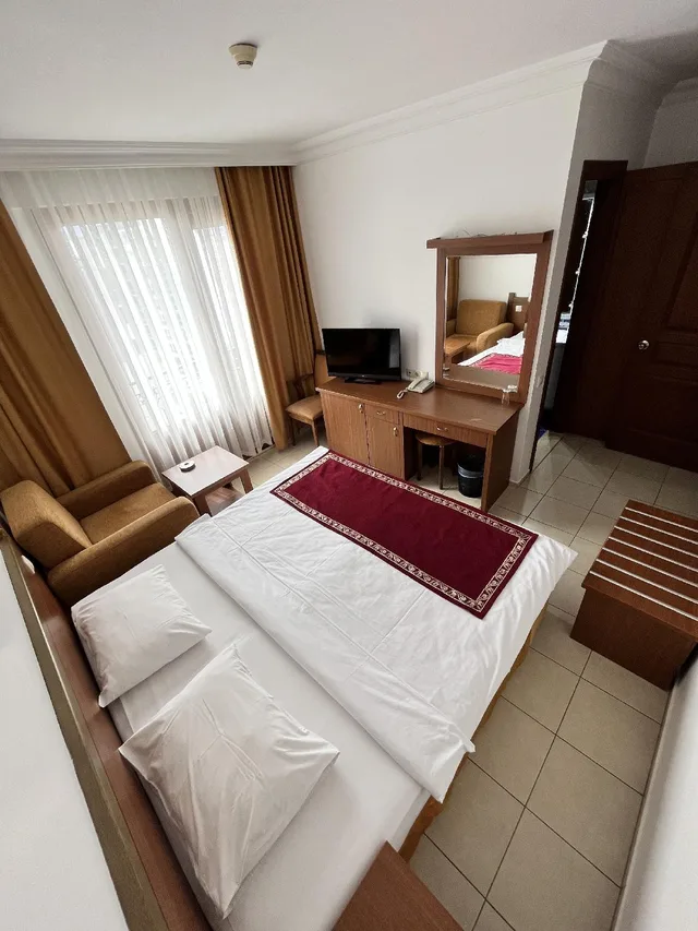 غرفة بسرير مزدوج بإطلالة على البحر، Hotel Royal Hill 2/2