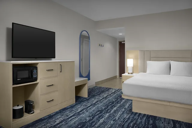 غرفة بسرير كينج، Hampton Inn And Suites Ocean City Bayfront Convention Center 2/10