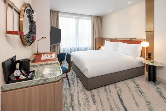 غرفة تنفيذية بسرير كينج، Dorsett Canary Wharf 2/3
