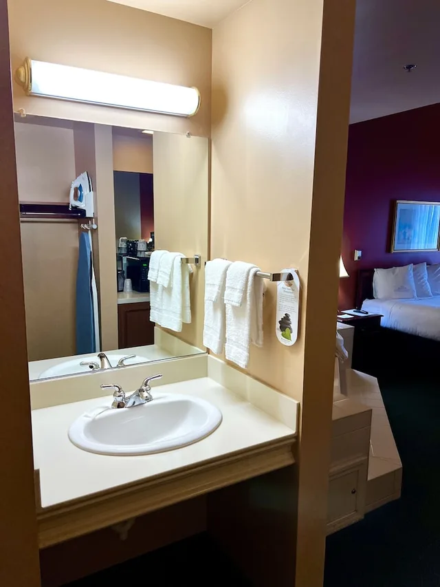 غرفة قياسية بسرير كينج، Hotel Mead 9/10