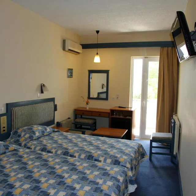 غرفة ثلاثية، Astron Hotel KOS 4/6