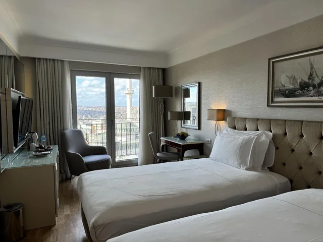 غرفة ديلوكس بسريرين منفصلين بإطلالة على المدينة، Cvk Taksim Hotel 1/3