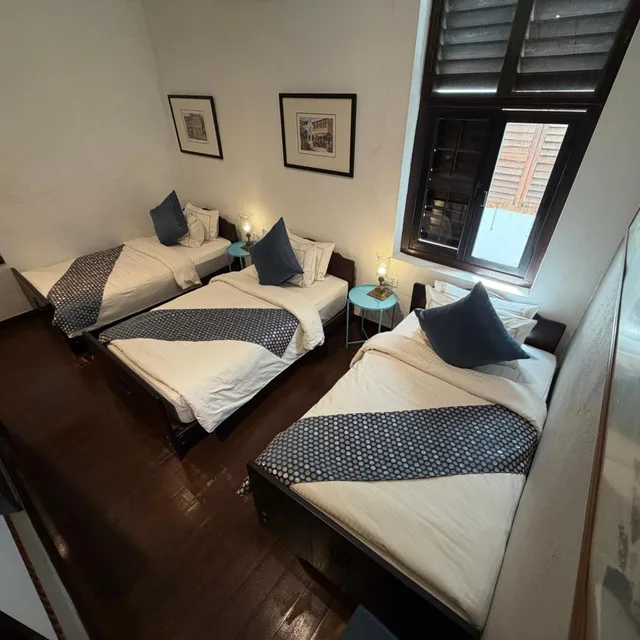 غرفة ثلاثية، MUSEUM HOTEL 1/10