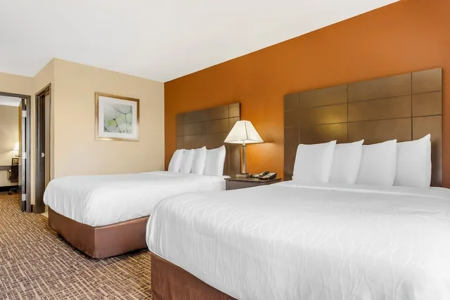 غرفة قياسية بسريرين كوين، Quality Inn & Suites Caseyville - St. Louis 5/10