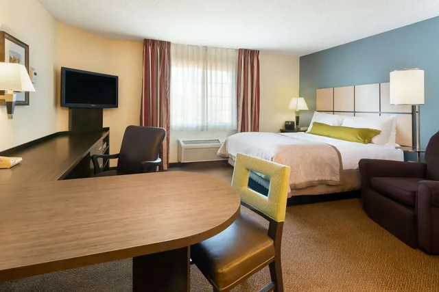 جناح استوديو بسرير كوين بحوض استحمام لذوي الإعاقة، Sonesta Simply Suites Houston Nasa Clear Lake 4/7