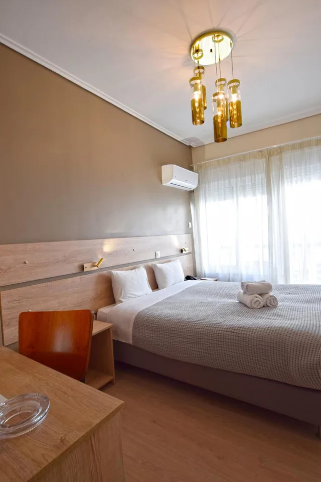 غرفة مفردة، JOHN'S HOTEL 5/10