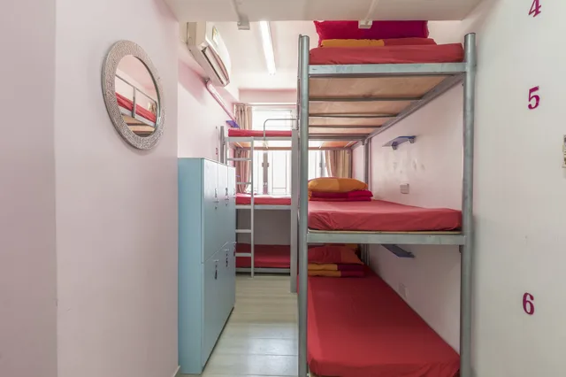 سكن مشترك مختلط بستة أسرّة بحمام مشترك، Check Inn Hk - Hostel 1/3