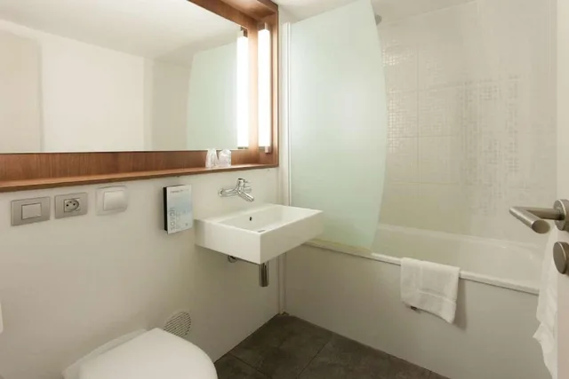 غرفة قياسية بسرير مزدوج، Campanile Toulouse Sud Balma - Cite De L espace 7/10