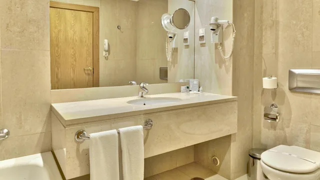 غرفة مفردة، Hotel Cinquentenario & Conference Center 7/12