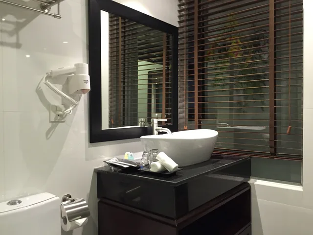 غرفة متصلة بسرير كوين وسريرين منفصلين، Hanoi Marvellous Hotel & Spa 5/5