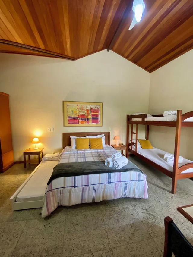 Family, 1 King and 1 Single Beds, Bunk Bed, Pousada Lua Cheia 3/4