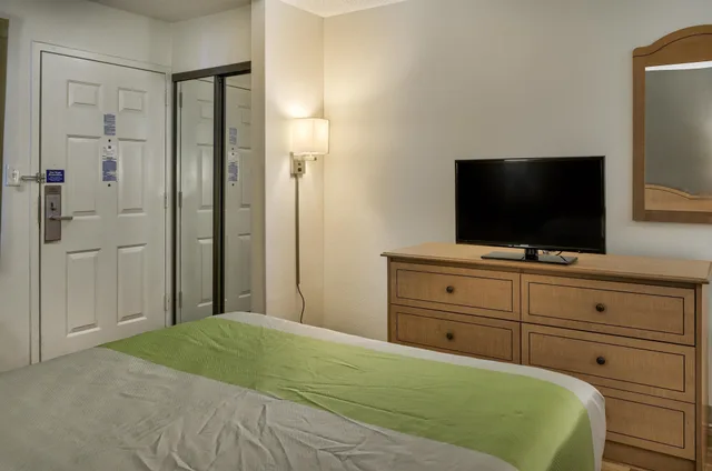 غرفة قياسية بسرير كوين للمدخنين، Studio 6 Extended Stay - Ocean Springs, MS 6/8