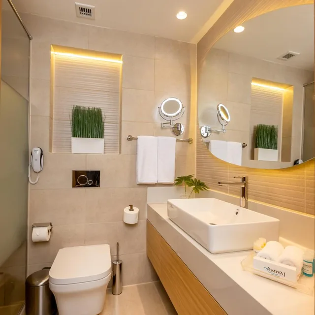 غرفة سوبيريور بسرير مزدوج أو سريرين منفصلين بإطلالة على البحر، Amwaj Oyoun Resort and Spa 4/5