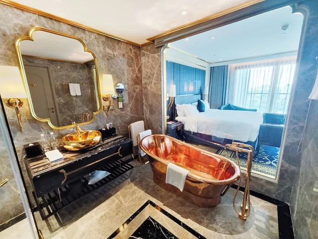 Gold, Classic, Single Bed، Dolce by Wyndham Hanoi Golden Lake 3/3