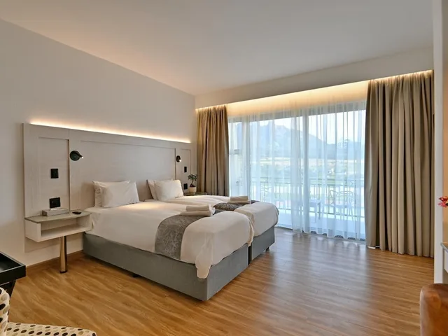 غرفة سوبيريور بسرير مزدوج، Val Du Charron Coach House 4/7