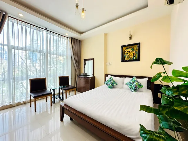 غرفة ديلوكس بسرير كوين بإطلالة على المدينة، Calmette Hotel 4/8