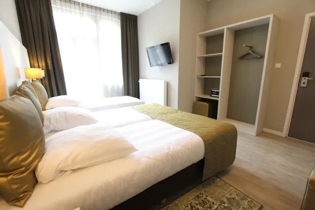 Classic, Triple, 3 Beds, Apple Inn 2/2