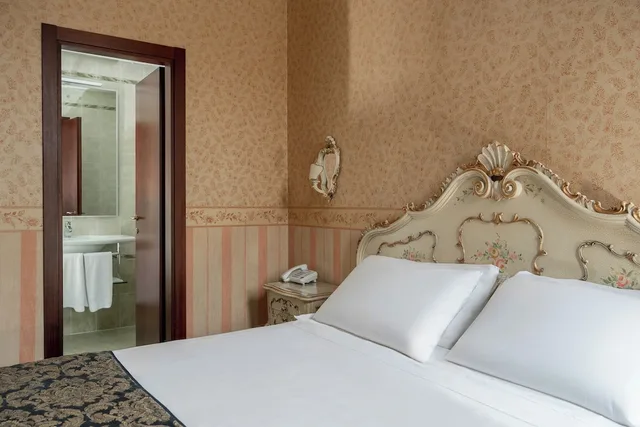 غرفة كلاسيكية بسرير مزدوج، Hotel Montecarlo 6/10