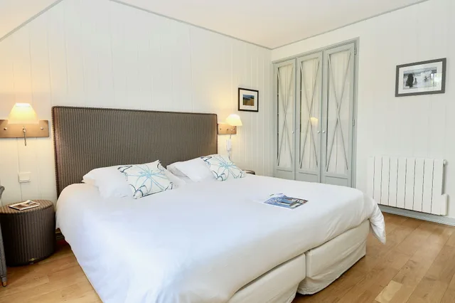 غرفة كومفورت بسريرين منفصلين، Hotel la Desirade 10/10