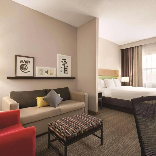 استوديو بسرير كينج مع أريكة، Country Inn & Suites by Radisson, Bradenton-Lakewood Ranch, FL 7/9