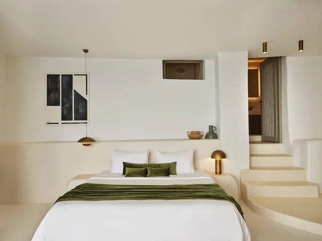 White, House, King Bed, Private Pool، Andronis Luxury Suites 3/9