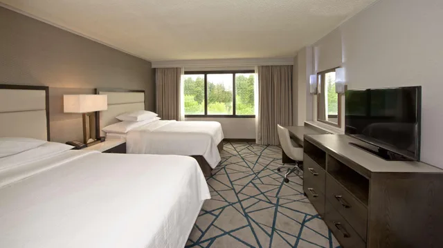جناح بسريرين مزدوجين بغرفتين، Embassy Suites by Hilton Portland Washington Square 1/2