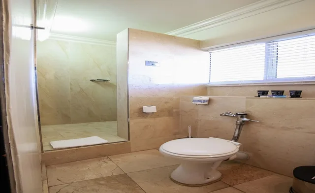 Family Suite, Deluxe, Executive, King and Twin Beds, Sea View, Blue Waters Hotel 3/5