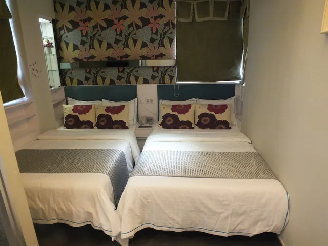 غرفة رباعية بسريرين مزدوجين، Seasons Hotel - Tsim Sha Tsui 4/8