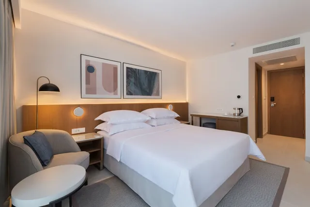 Classic, Double Bed, Hill View، Bluesun Hotel Elaphusa 2/4