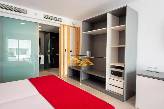جناح جونيور بشرفة، Hotel Taimar 1/5