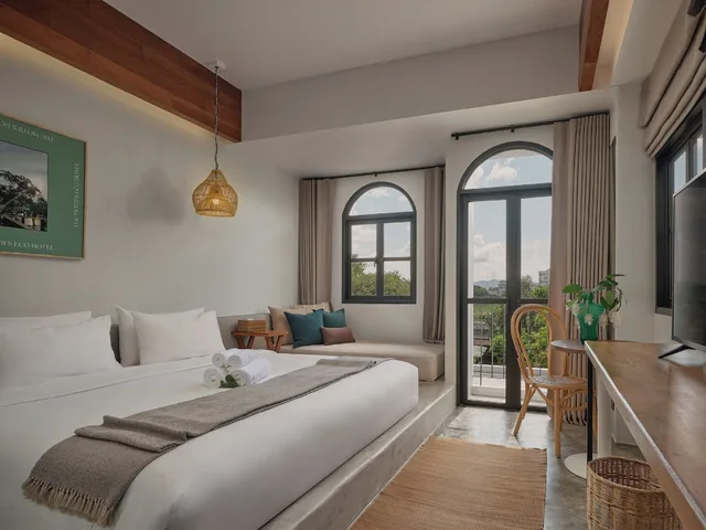 Design, King Bed، The Motifs Eco Hotel 1/4