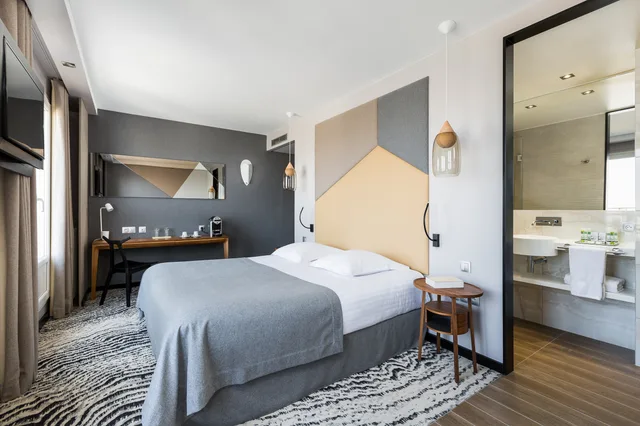 Deluxe, Double Bed, Balcony, Atala Hotel Champs Elysees 2/4