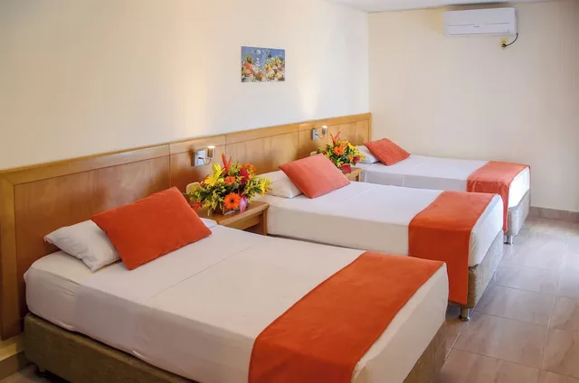 غرفة ثلاثية بثلاثة أسرّة، Be La Sierra Hotel 1/8