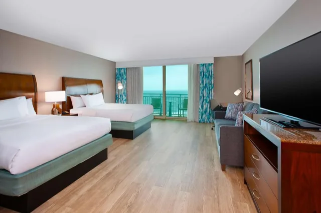 Room, 2 Queen Beds, Ocean Front, Sofa, Large، HILTON GARDEN INN VIRGINIA BEACH OCEANFRONT 1/4