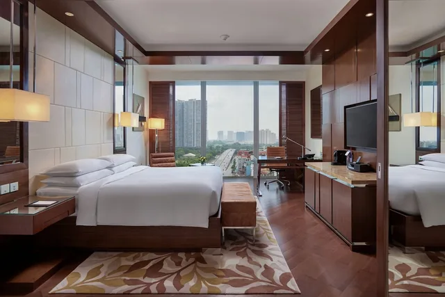 غرفة ديلوكس بسرير كينج بإطلالة على البحيرة، Jw Marriott Hotel Hanoi 7/10