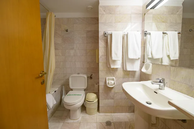 غرفة قياسية بسرير مزدوج أو سريرين منفصلين، Hotel Europa Olympia 4/4