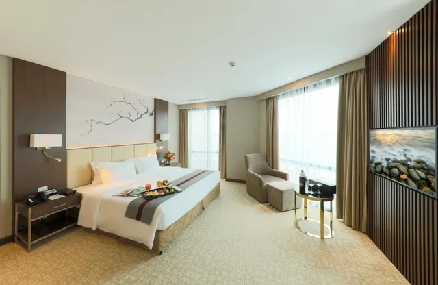 Executive, Single, Grand Vista Hanoi 2/3